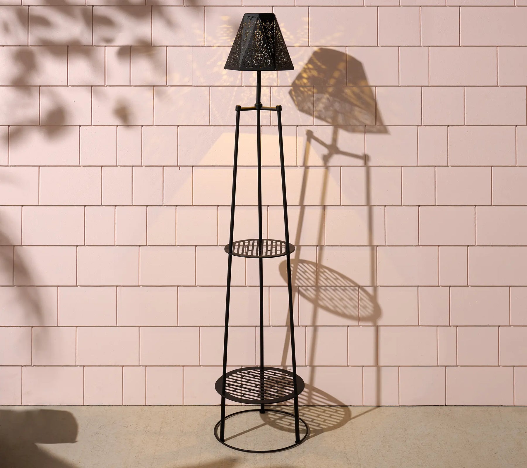 Garden Reflections Outdoor Solar Floor Lamp Plant Stand
