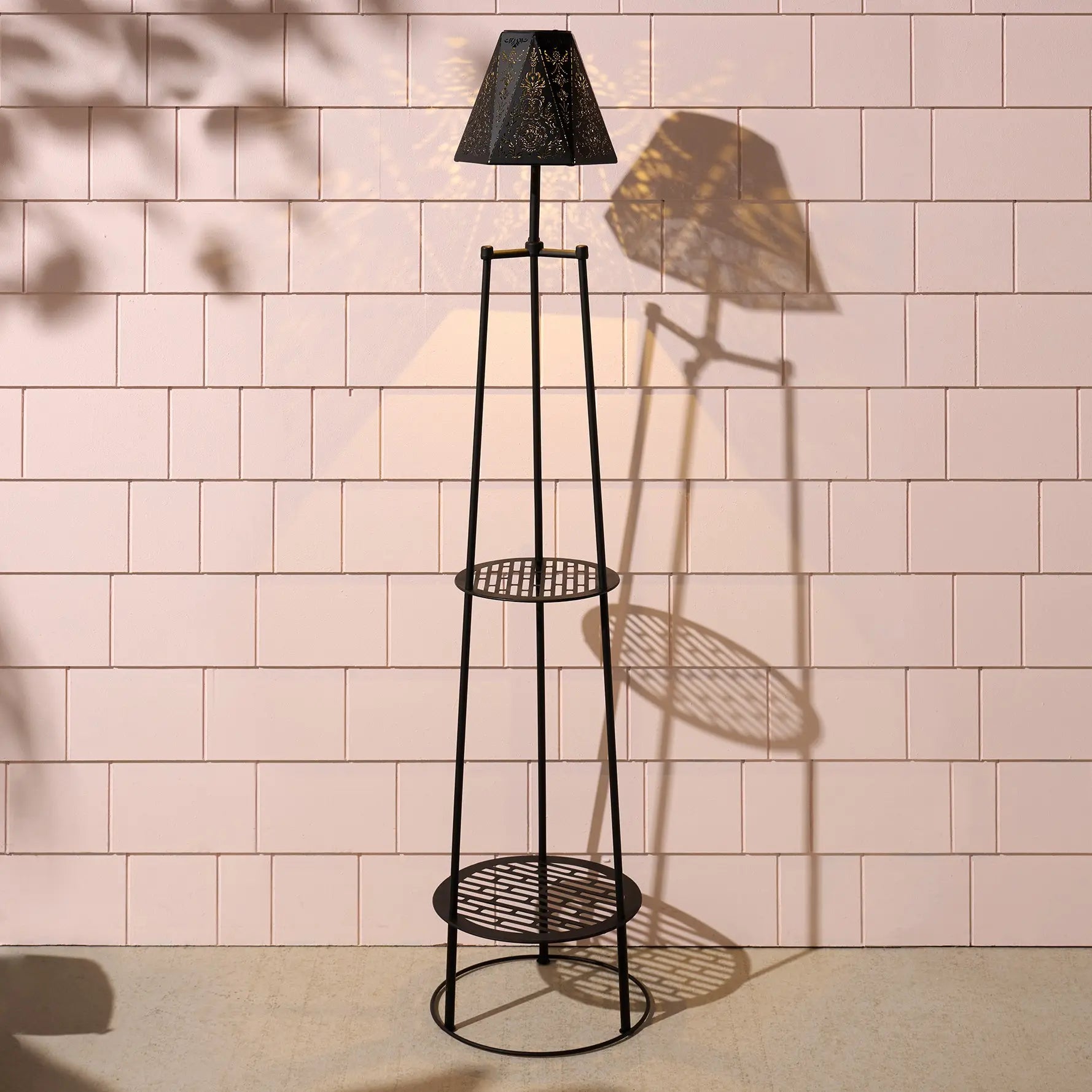 Garden Reflections Outdoor Solar Floor Lamp Plant Stand