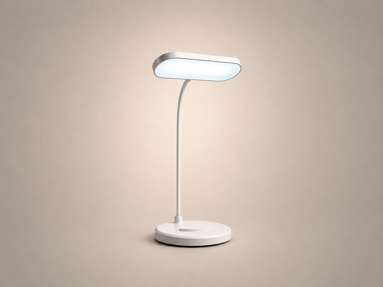 Elio Desk Lamp
