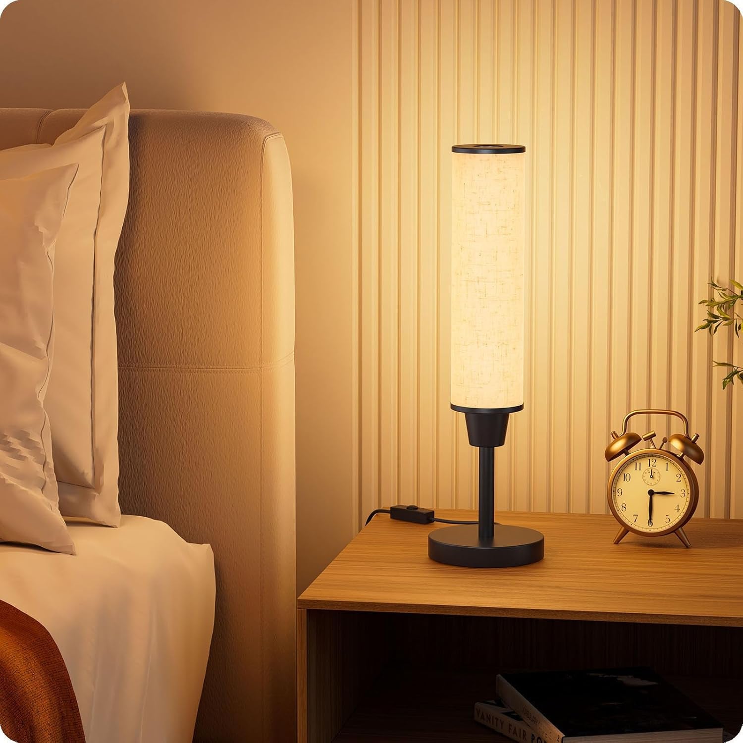 Table Lamp with Remote，Bedside Lamps for Night Stands, Nightstand Lamp with Adjustable Brightness (10%-100%) and Color Temperature (3000K-6000K),Small Lamp for Bedroom (Black - Beige Linen)